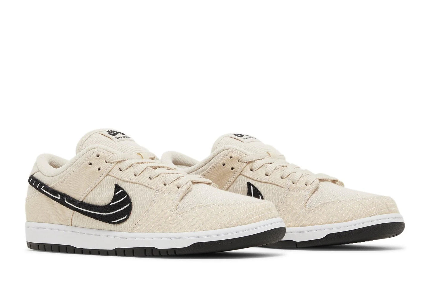 Tênis Albino & Preto x Nike SB Dunk Low Pearl White