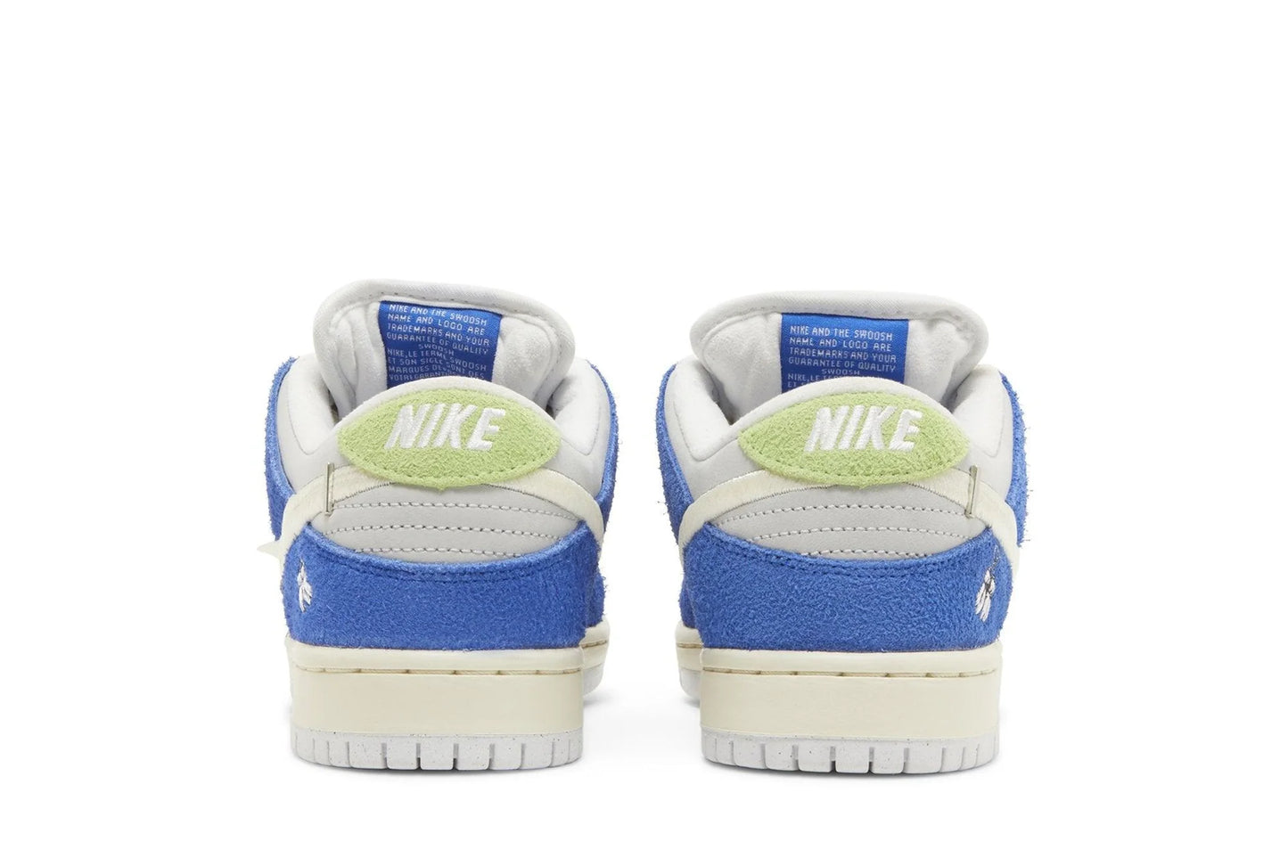 Tênis Fly Streetwear x Nike SB Dunk Low Pro Gardenia