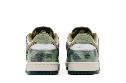 Tênis Alexis Sablone x Nike SB Dunk Low Pro White and Pacific Moss