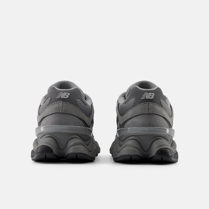 Tênis New Balance 9060 Team Away Grey