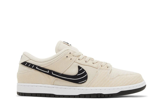 Tênis Albino & Preto x Nike SB Dunk Low Pearl White