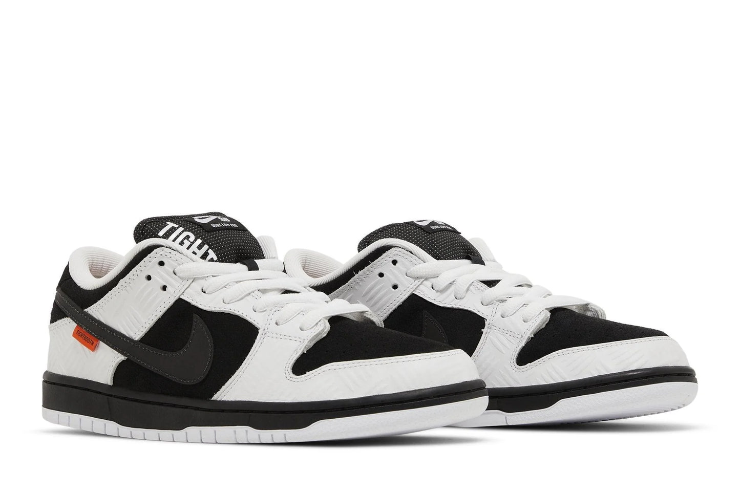 Tênis TIGHTBOOTH x Nike SB Dunk Low Pro Black