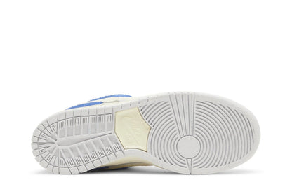 Tênis Fly Streetwear x Nike SB Dunk Low Pro Gardenia