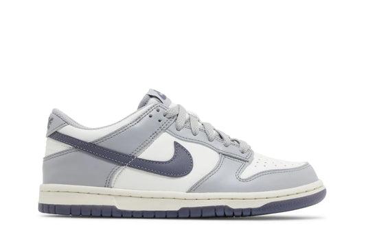 Tênis Nike Dunk Low Light Carbon