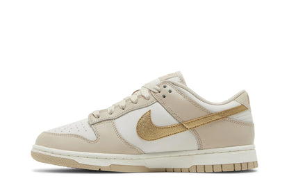 Tênis Nike Dunk Low Phantom Metallic Gold
