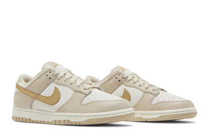 Tênis Nike Dunk Low Phantom Metallic Gold