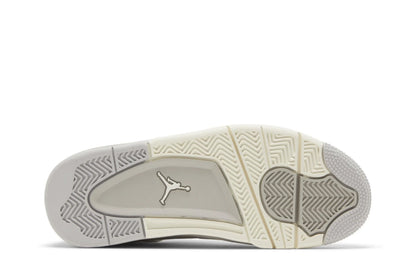 Tênis Air Jordan 4 Frozen Moments