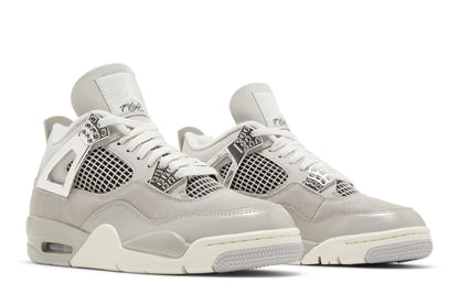 Tênis Air Jordan 4 Frozen Moments