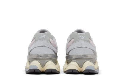 Tênis New Balance 9060 Pink Granite Silver Metallic Silver